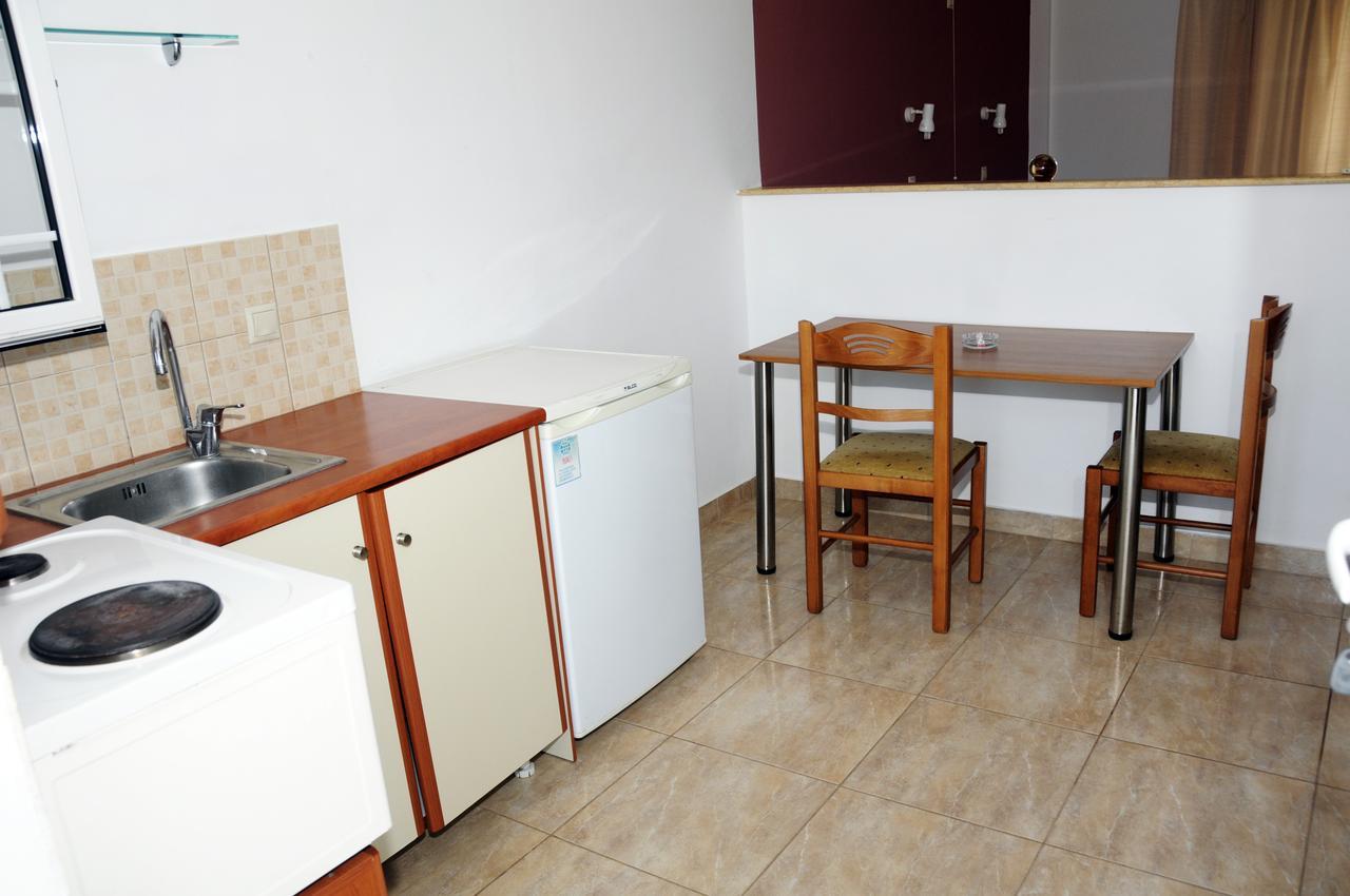 ארקודי Apartments Hotel Alexandros מראה חיצוני תמונה